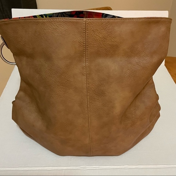 espe Vegan Leather Large Crossbody Satchel, Hobo Bag, Botanical Interior. - Picture 7 of 16